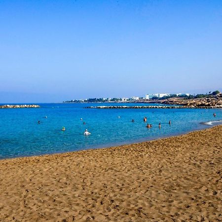 Ifestos Kings Resort Appartment Paphos Exteriör bild