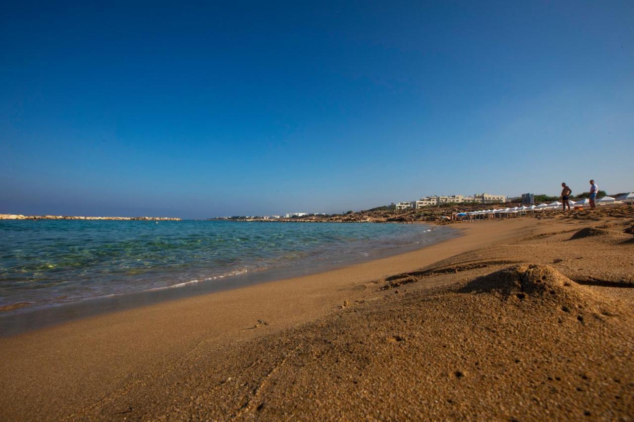Ifestos Kings Resort Appartment Paphos Exteriör bild