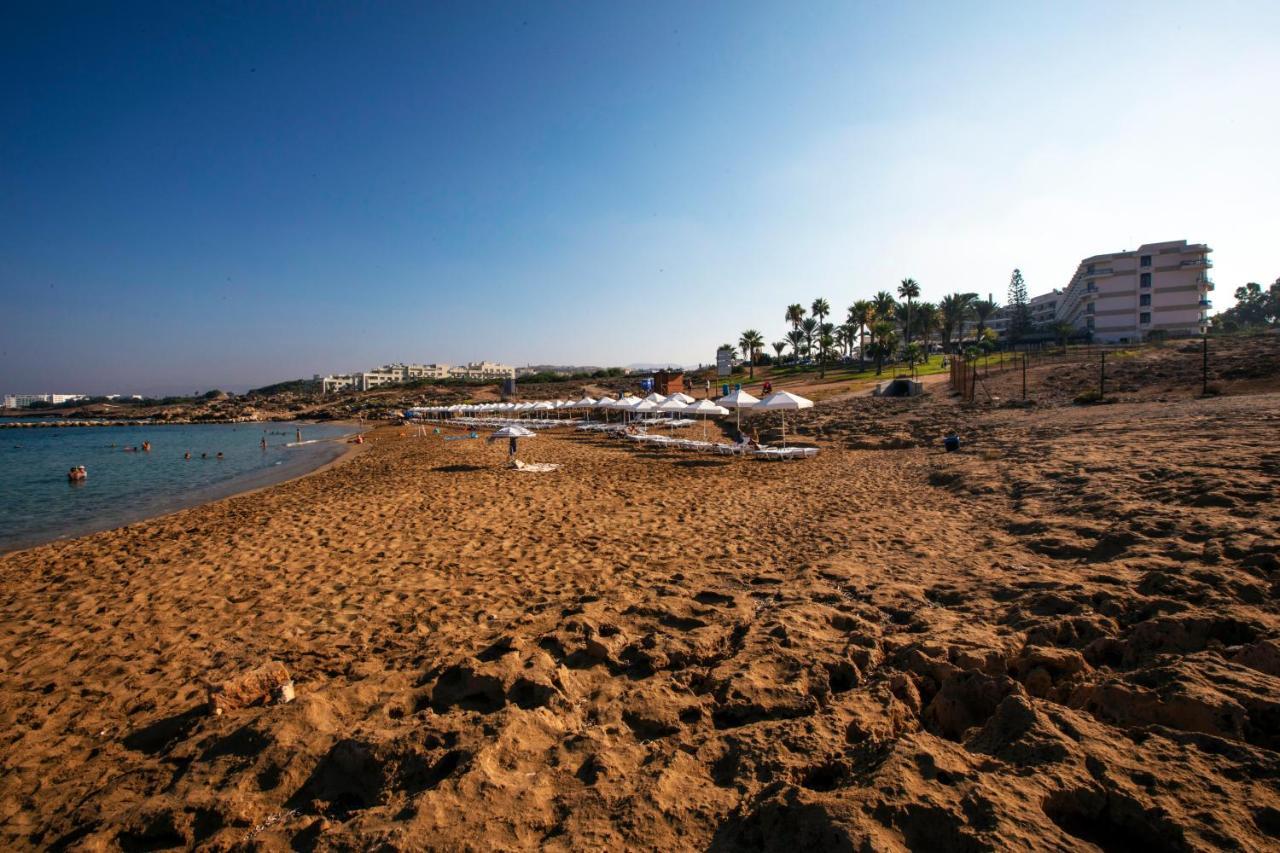 Ifestos Kings Resort Appartment Paphos Exteriör bild