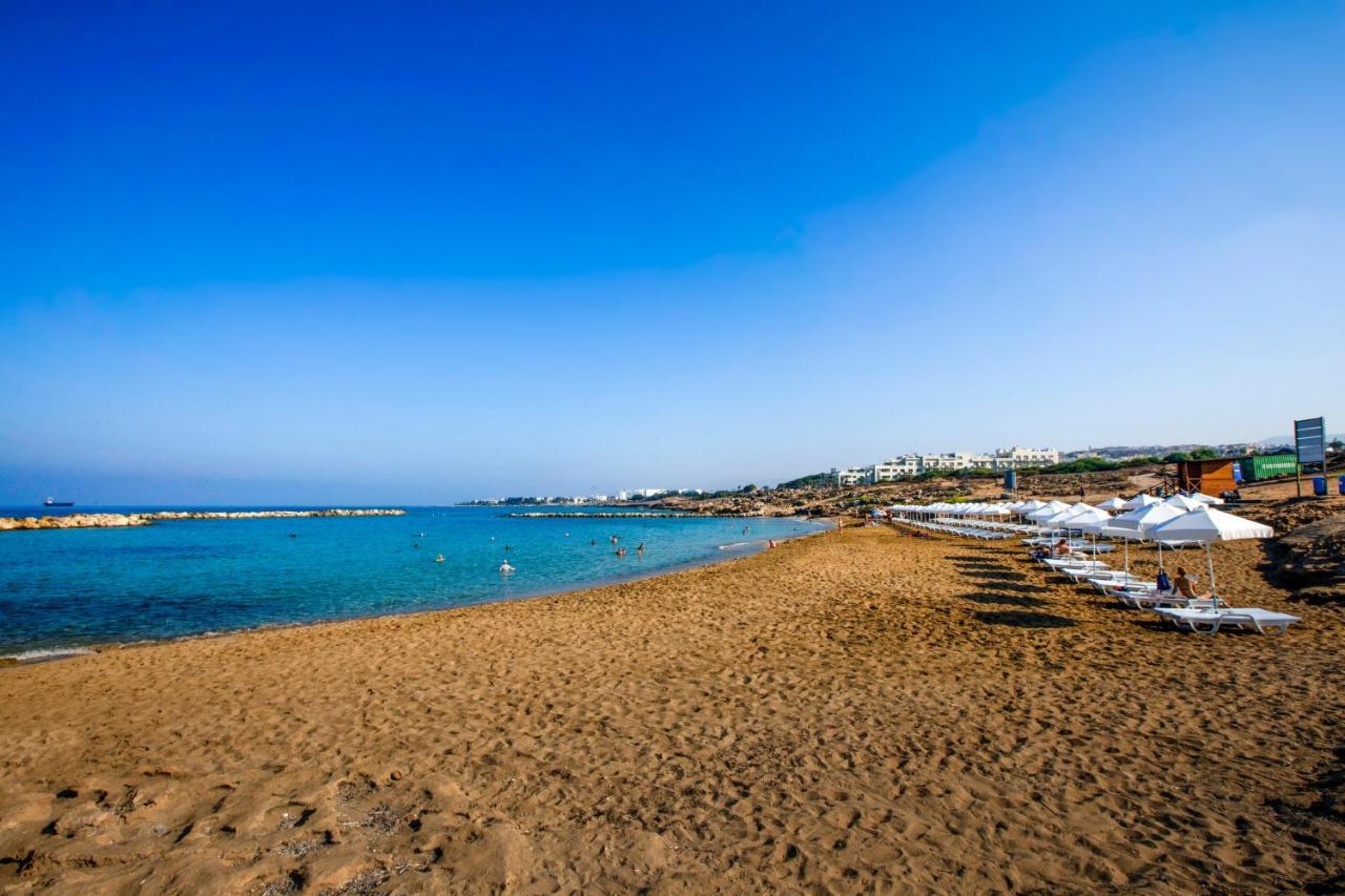 Ifestos Kings Resort Appartment Paphos Exteriör bild
