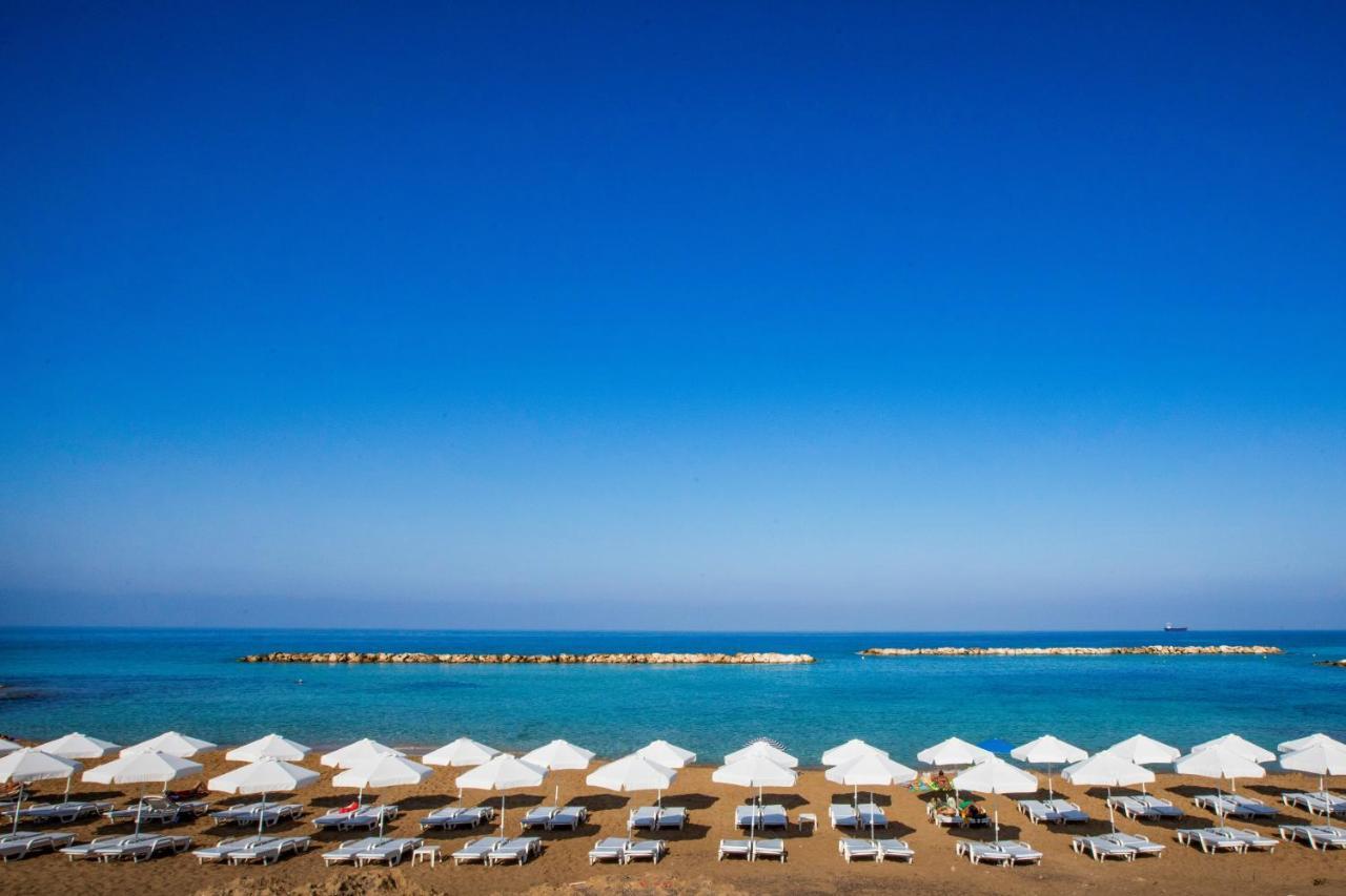 Ifestos Kings Resort Appartment Paphos Exteriör bild