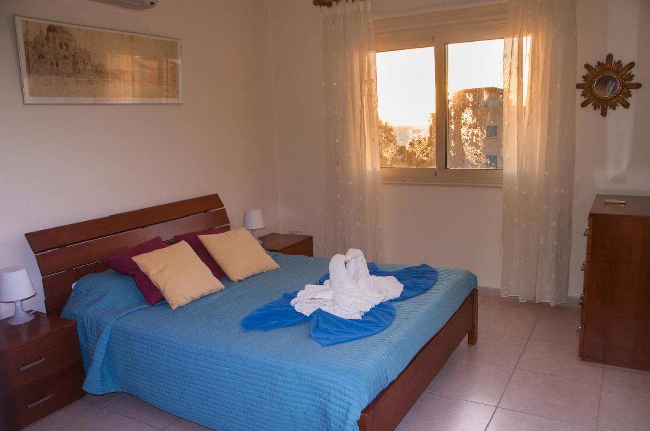 Ifestos Kings Resort Appartment Paphos Exteriör bild